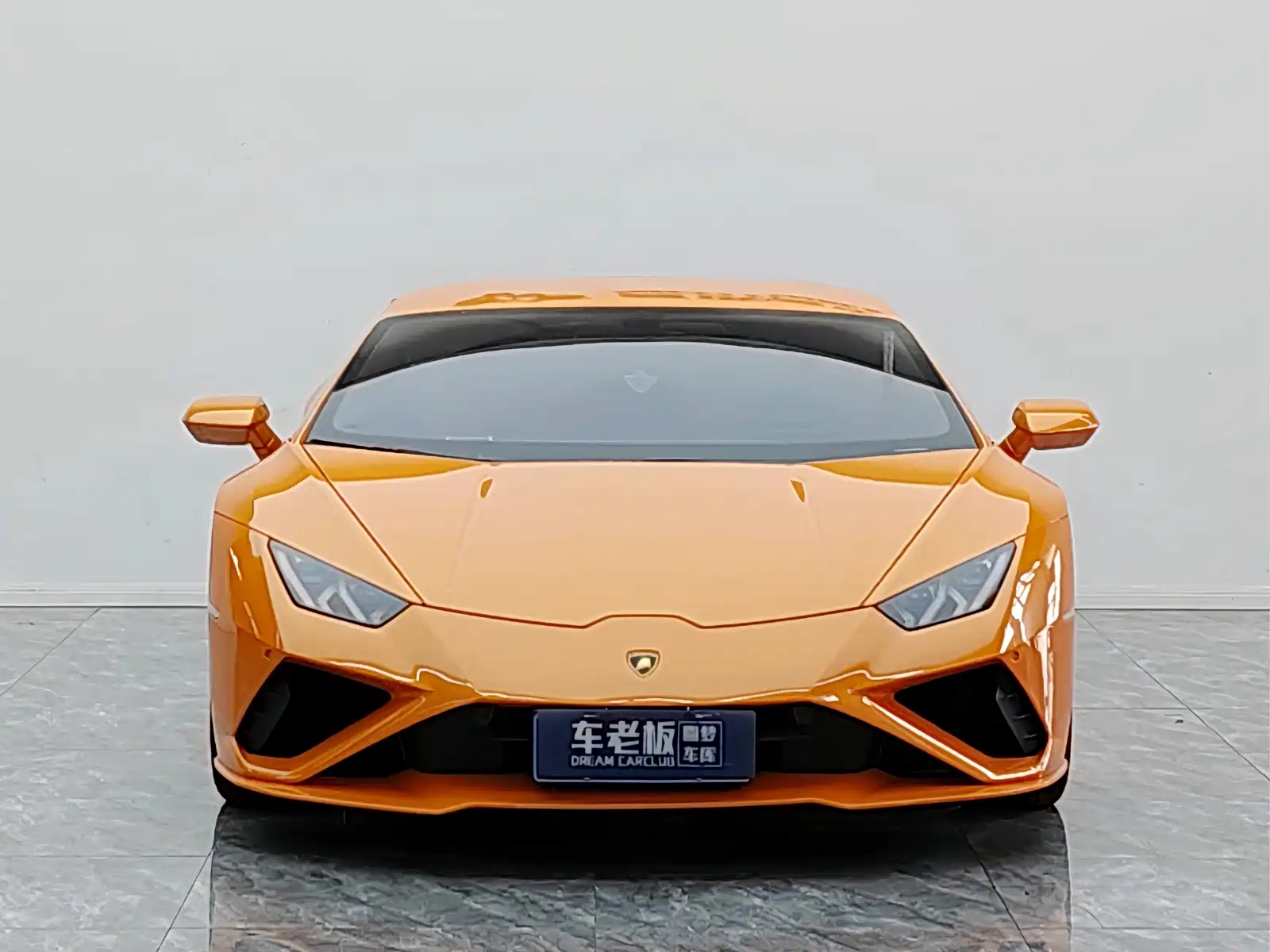 Фото 2 - Lamborghini Huracán