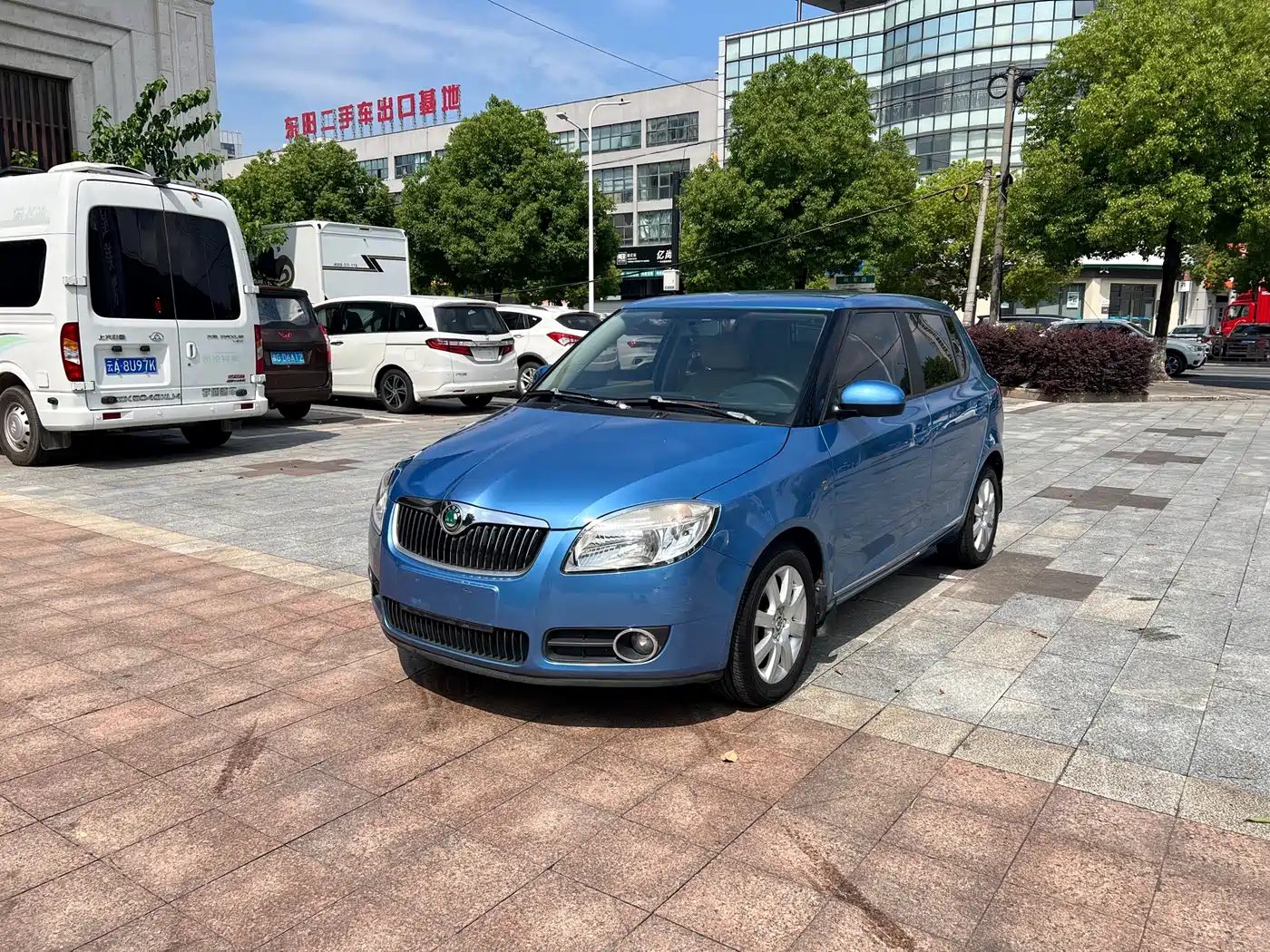 Škoda Fabia 2011 1.4L Automatic Crystal Edition