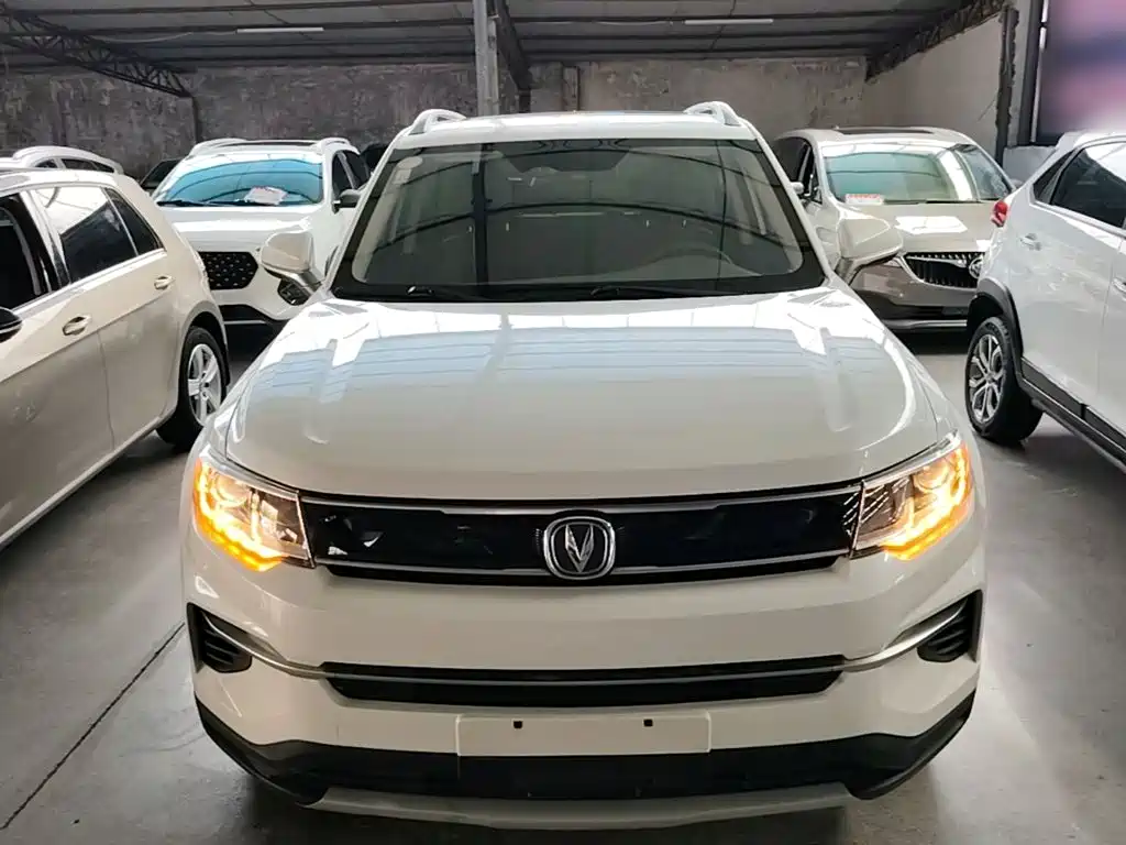 Changan CS35 PLUS 2018 2018 1.6L Automatic Smooth Connect China V