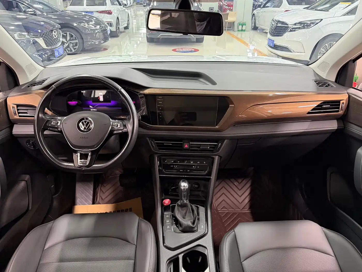 Volkswagen Tharu 2022 280TSI FWD Luxury Edition фото 8
