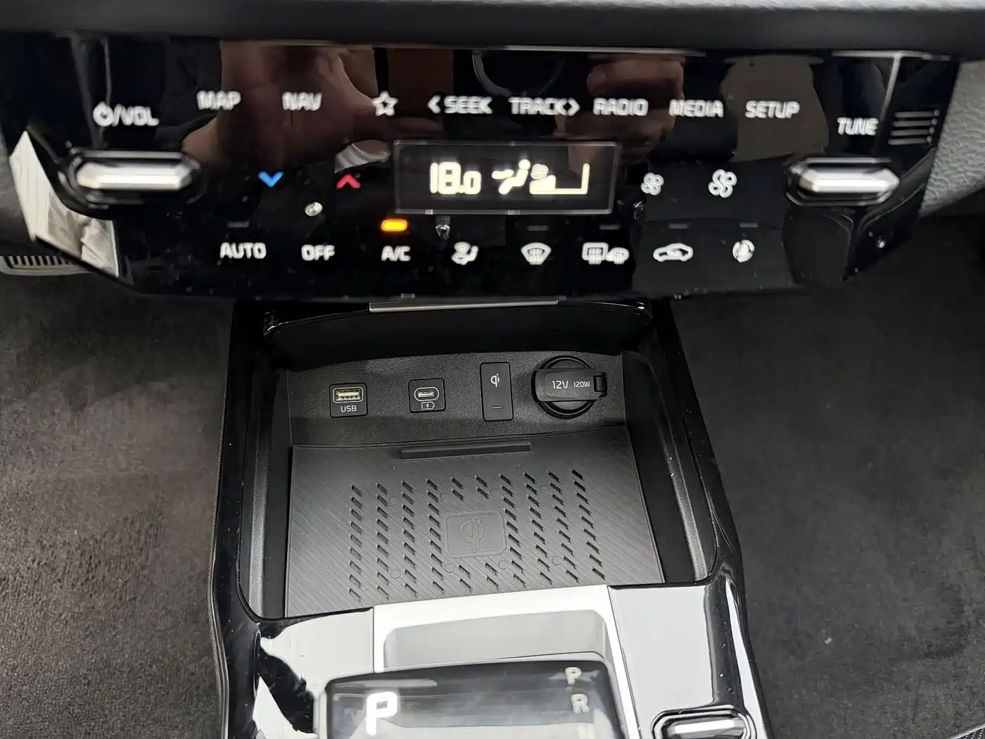 Kia K3 2023 1.4T DCT Premium Edition фото 12