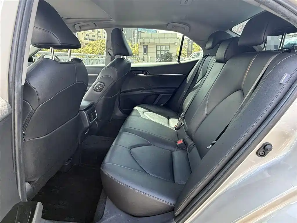 Toyota Camry 2021 2.0G Luxury Edition фото 6