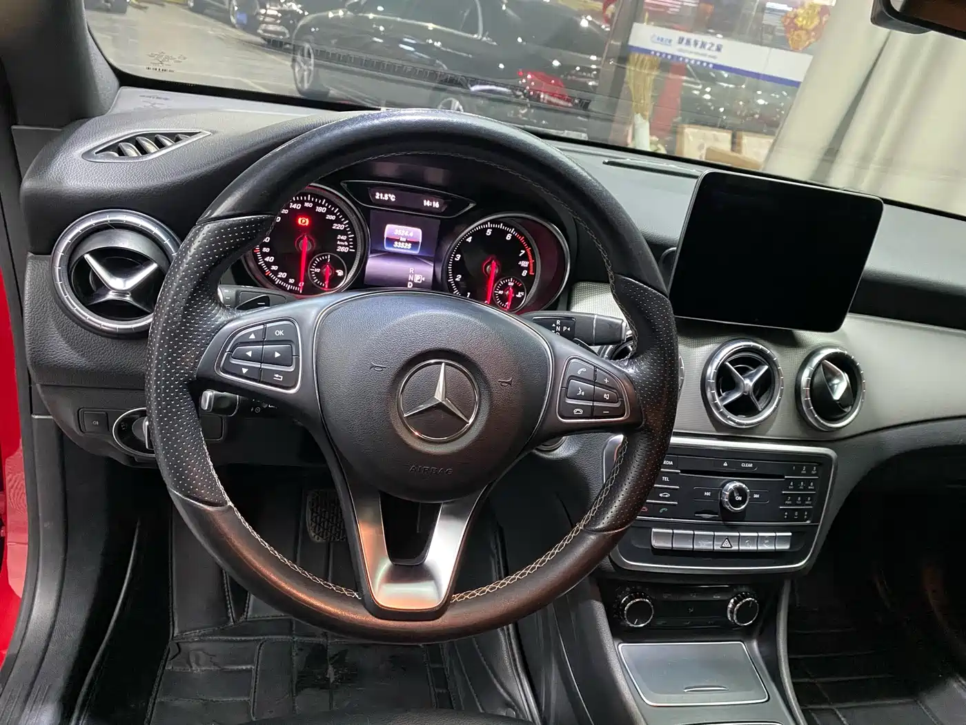 Mercedes-Benz CLA (Import) 2017 Facelift CLA 200 Style фото 8