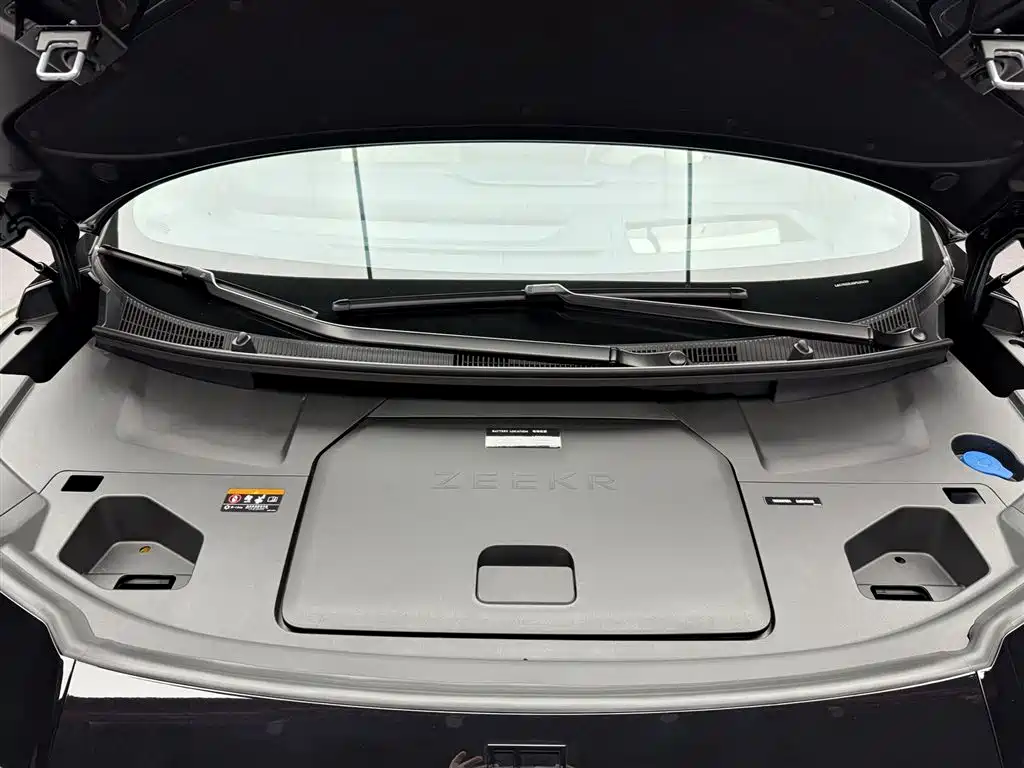 ZEEKR EXTREME KRYPTON 009