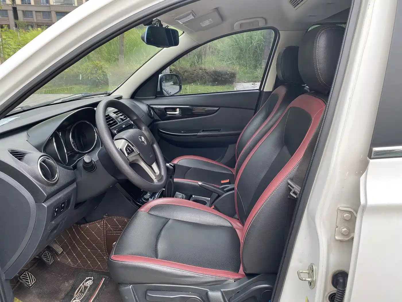BAIC Huansu S3 2016 2016 1.5L Manual Comfort China IV