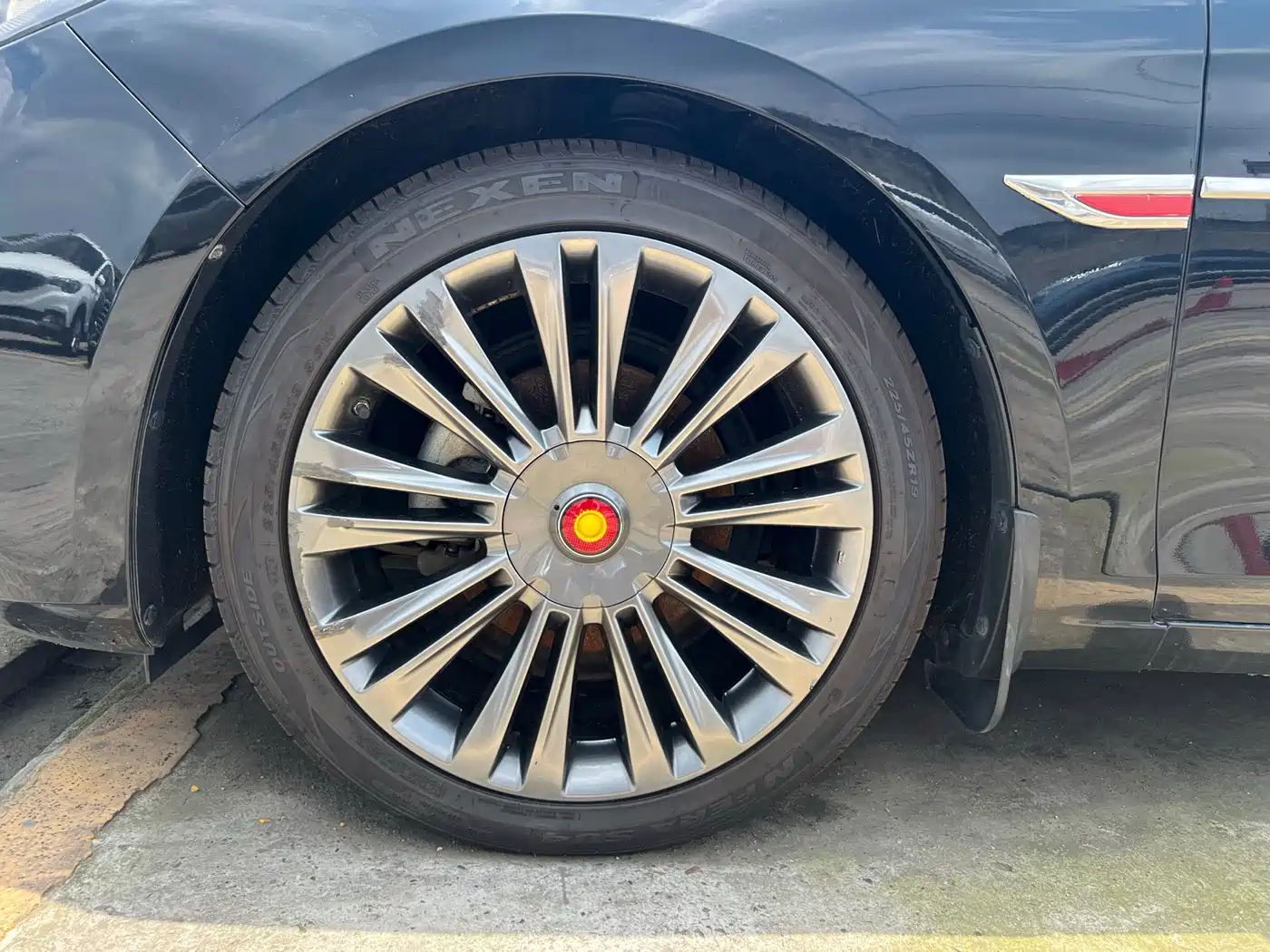 Hongqi H5 2020 1.8T Automatic Smart Connection Qi Rhythm Edition фото 16