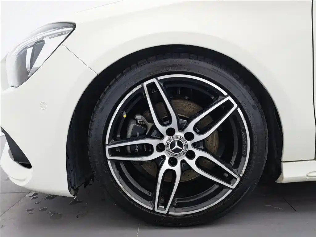 Mercedes-Benz CLA (Import) 2017 CLA 220 4MATIC фото 17