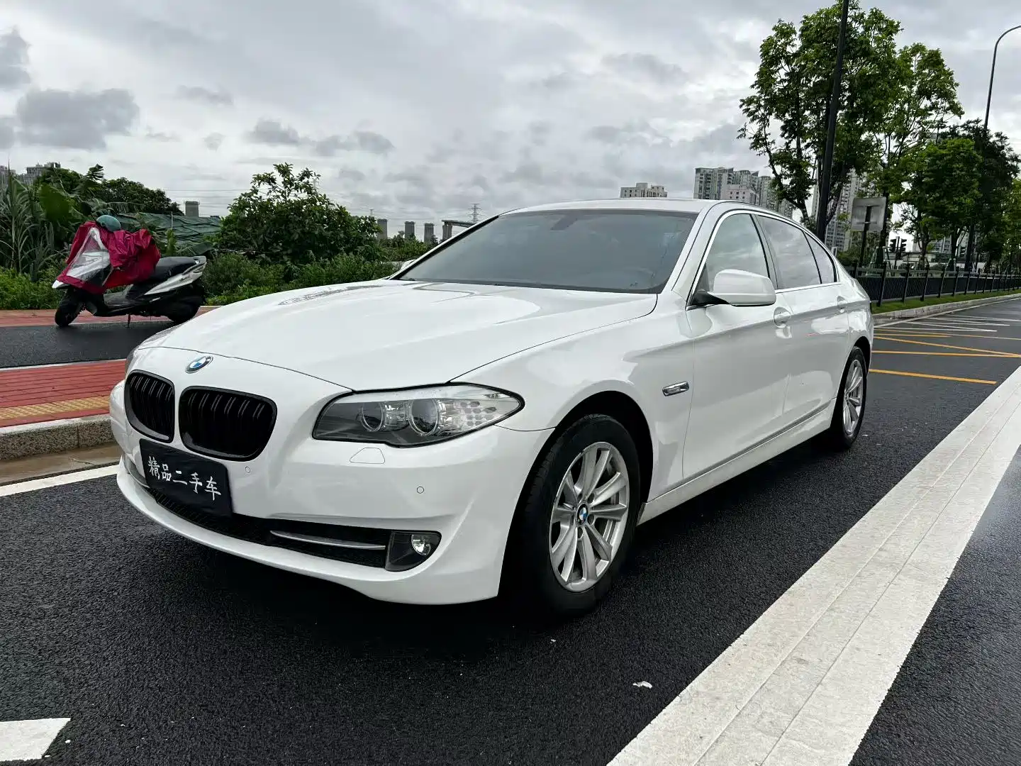 Фото 1 - BMW 5 Series