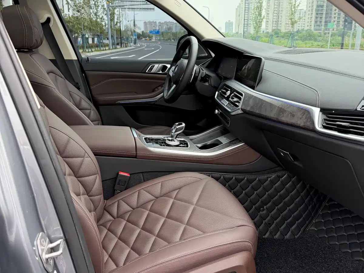 BMW X5 2022 xDrive 30Li Premium M Sport Package фото 14