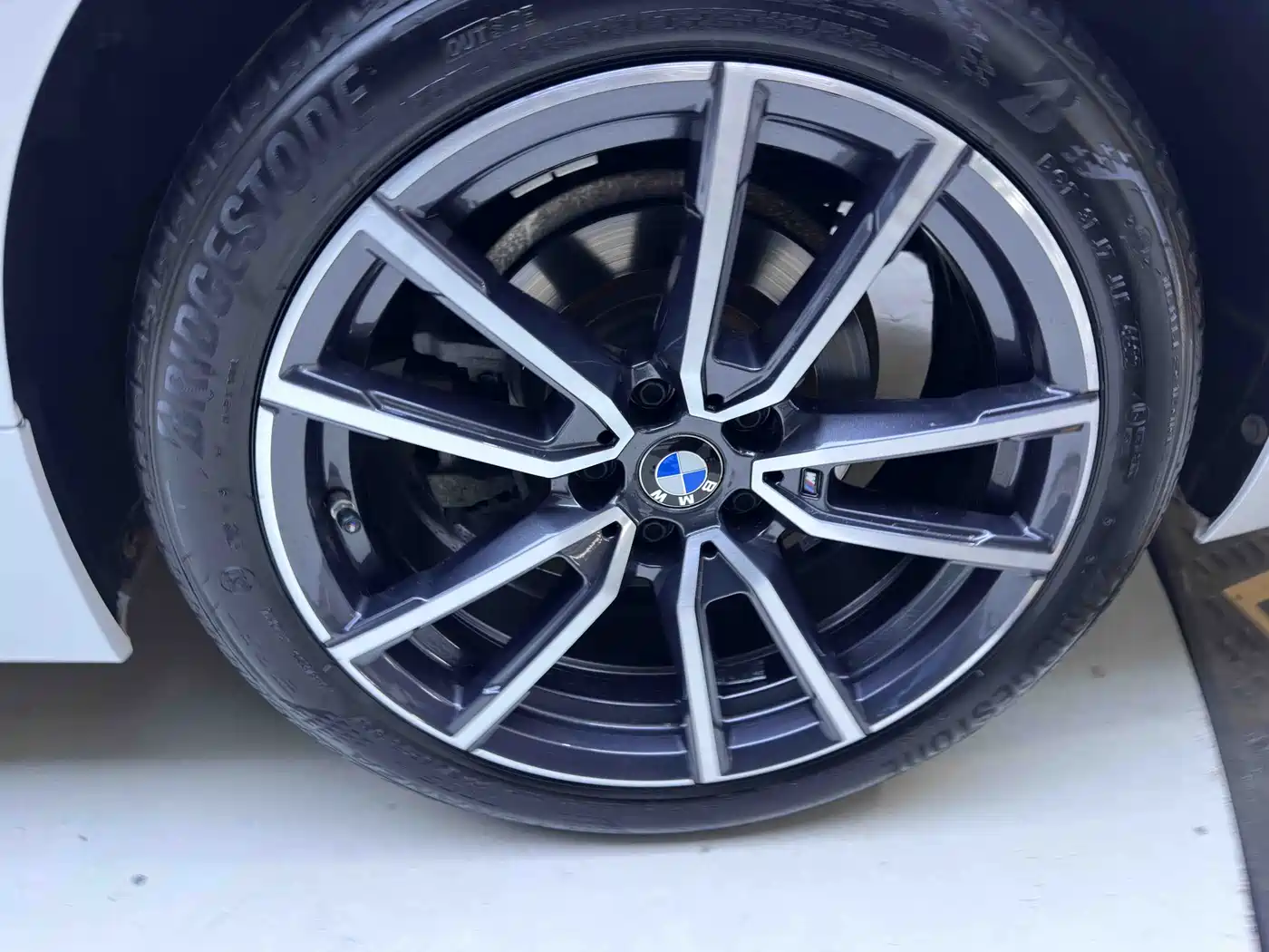 BMW 3 Series 2023 320Li M Sport Package фото 25