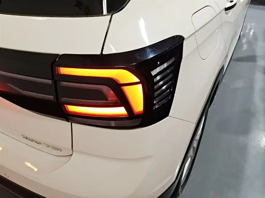 VOLKSWAGEN TU KAI