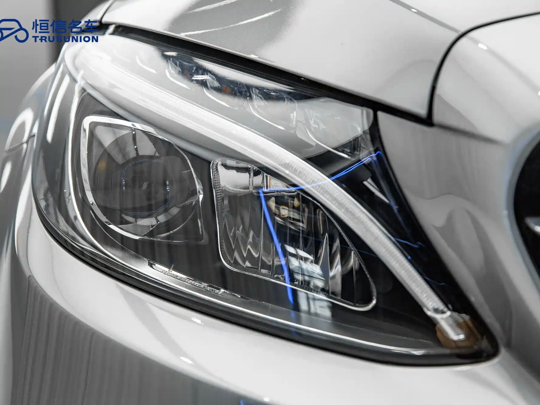 Фото 10 - Mercedes-Benz C-Class