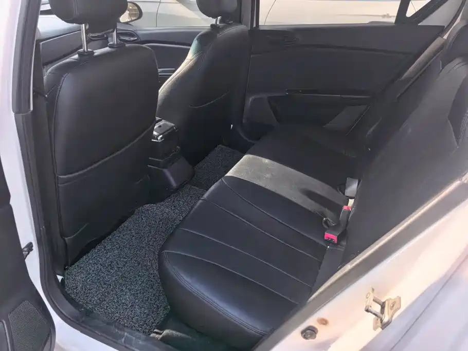 Baojun 310 2017 2016 1.2L Manual Comfort Model
