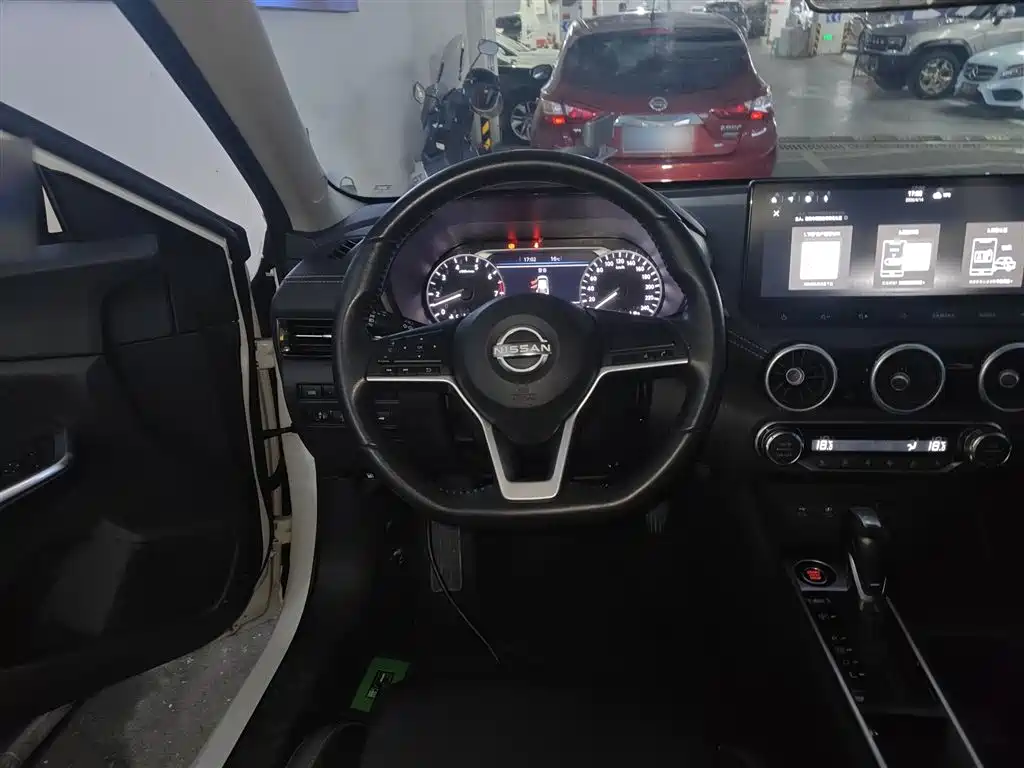 Nissan SYLPHY, миниатюра 7
