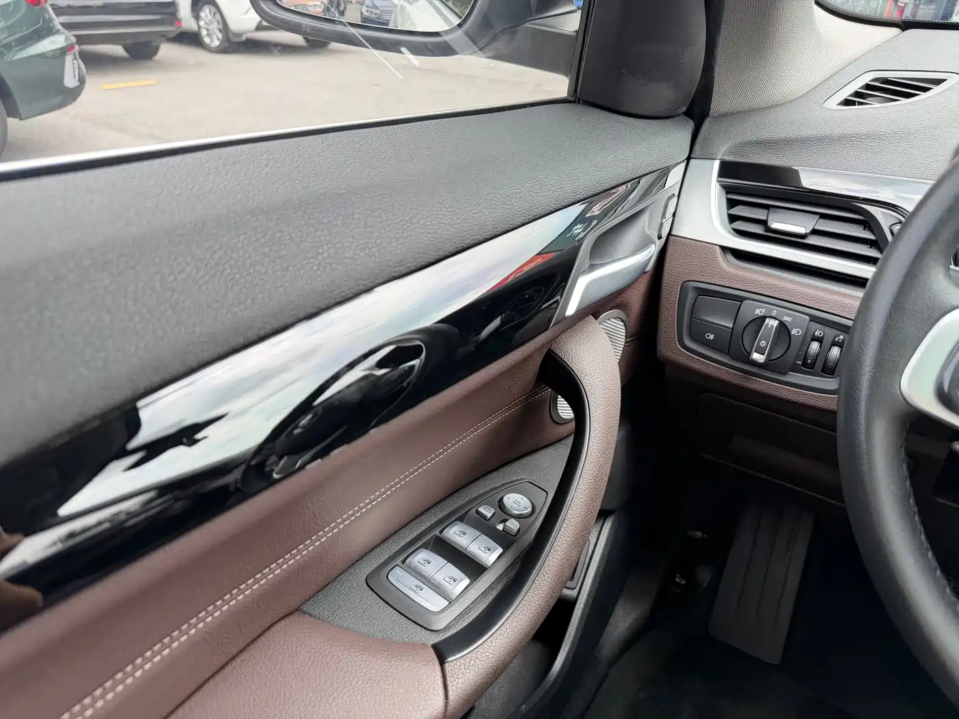 BMW X1 2022 sDrive20Li Fashion фото 11