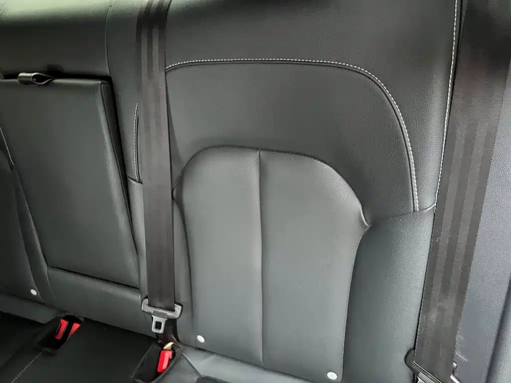 Roewe i6 2021 2020 PLUS 1.6L CVT 4G Connected Glory Holographic Edition