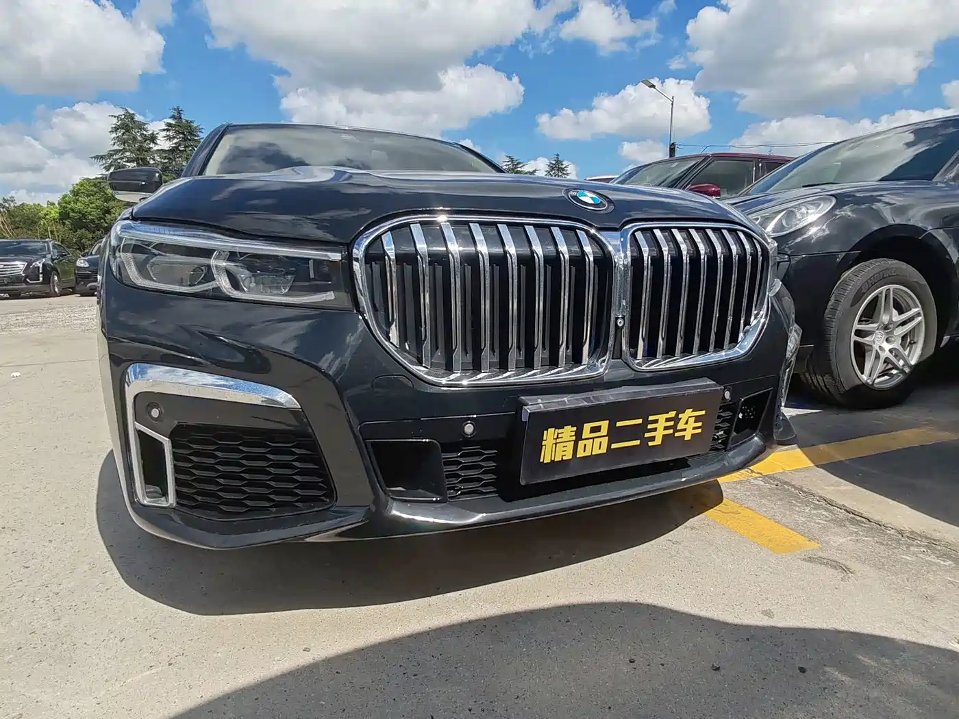 Фото 3 - BMW 7 Series