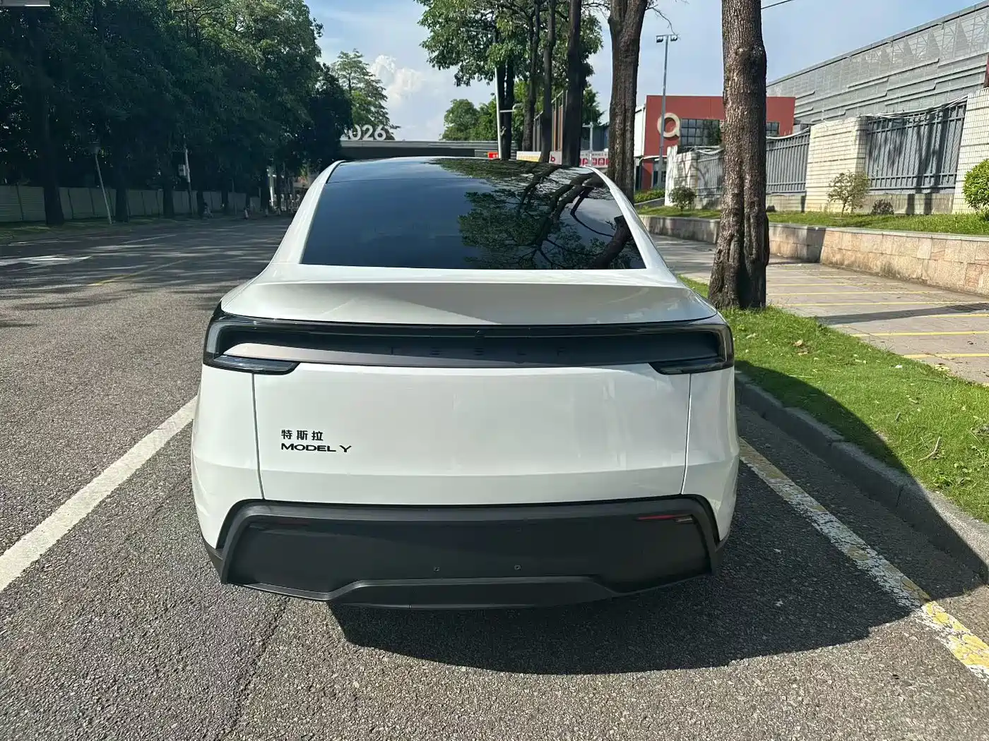 Tesla Model Y 2026 2026 Rear-Wheel Drive