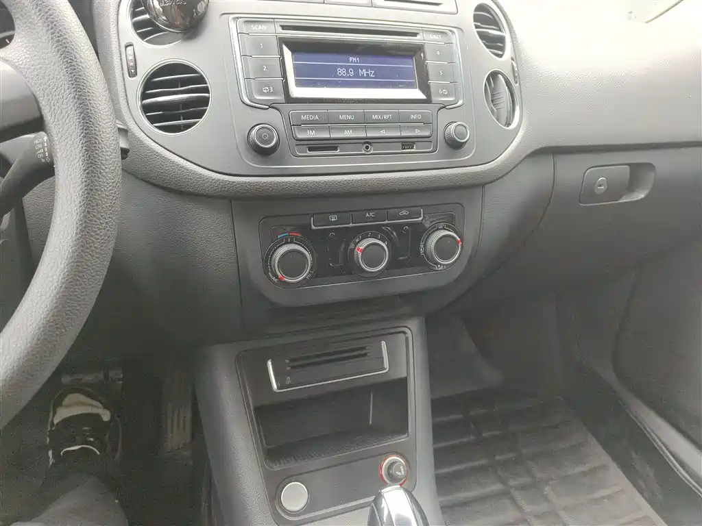 Volkswagen Tiguan 2013 1.8TSI Auto 2WD Trend Edition фото 13
