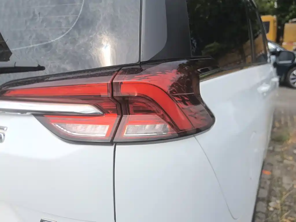 Фото 8 - Maxus Maxus G50
