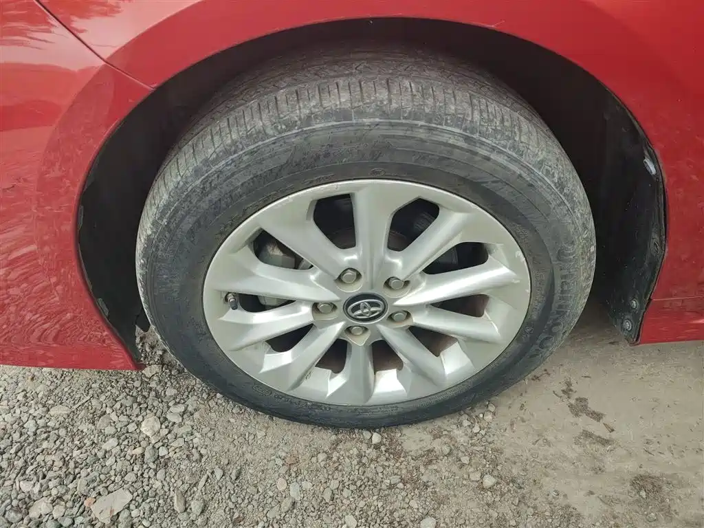 Toyota Corolla 2021 1.2T S-CVT Luxury Edition фото 23