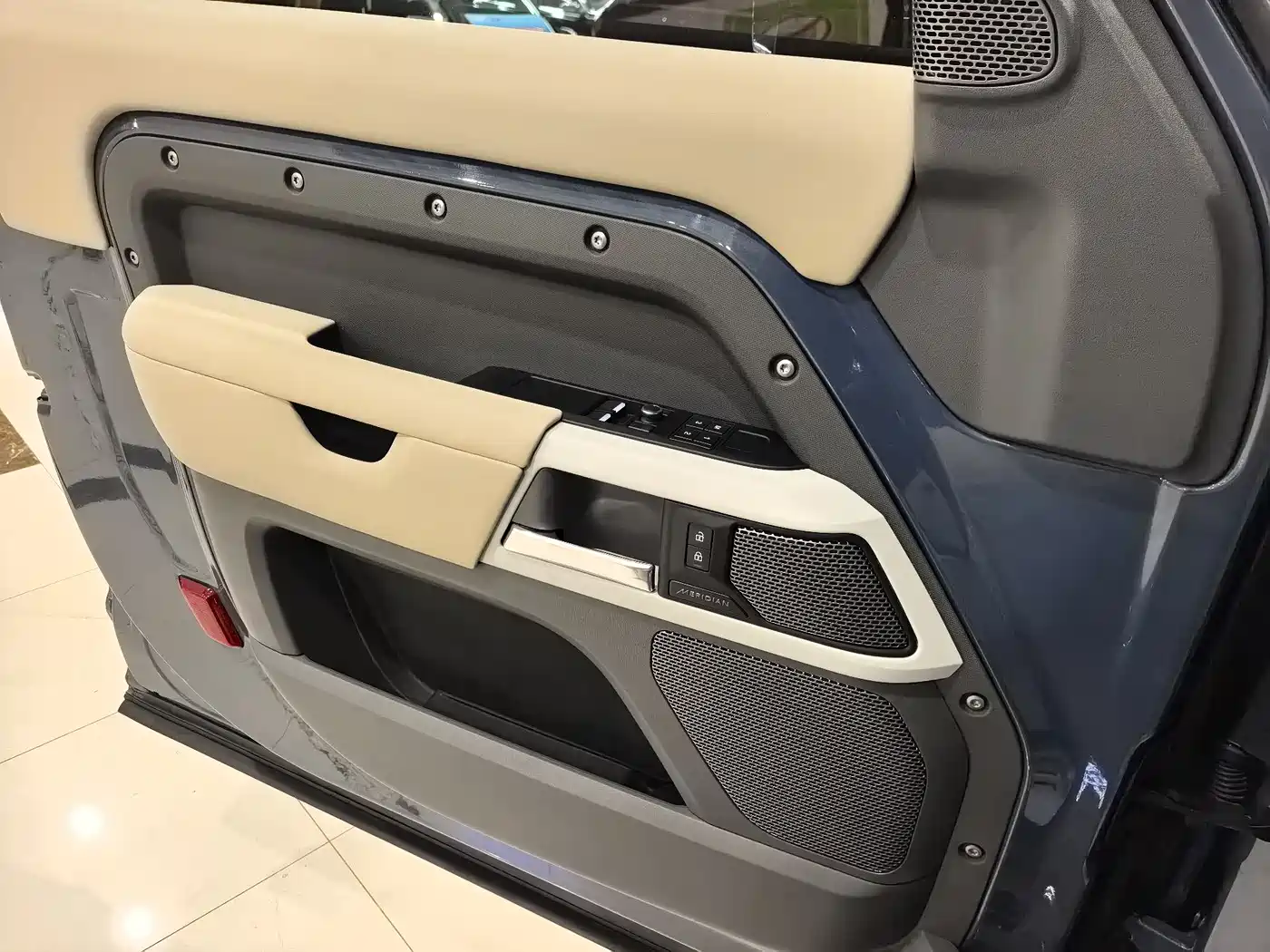 Land Rover Defender 2021 90 P400 X-DYNAMIC S фото 20