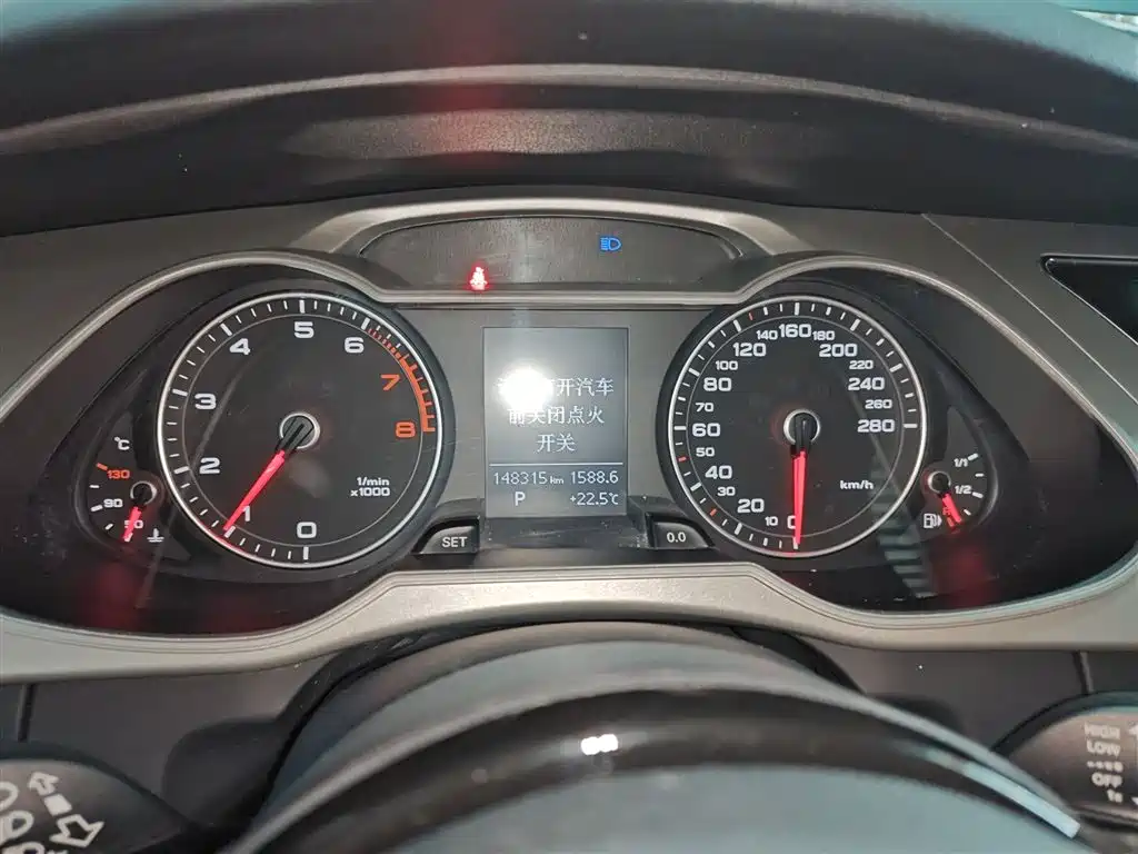 Audi A4L 2015 35 TFSI Auto Standard фото 8