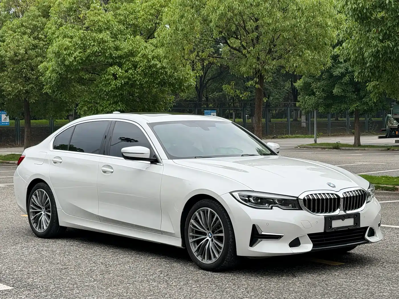 BMW 3 Series 2020 325Li Launch Edition фото 3