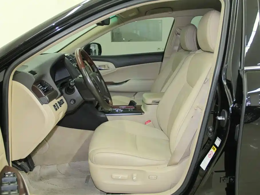 Toyota Crown 2010 4.3L Royal Saloon VIP фото 7