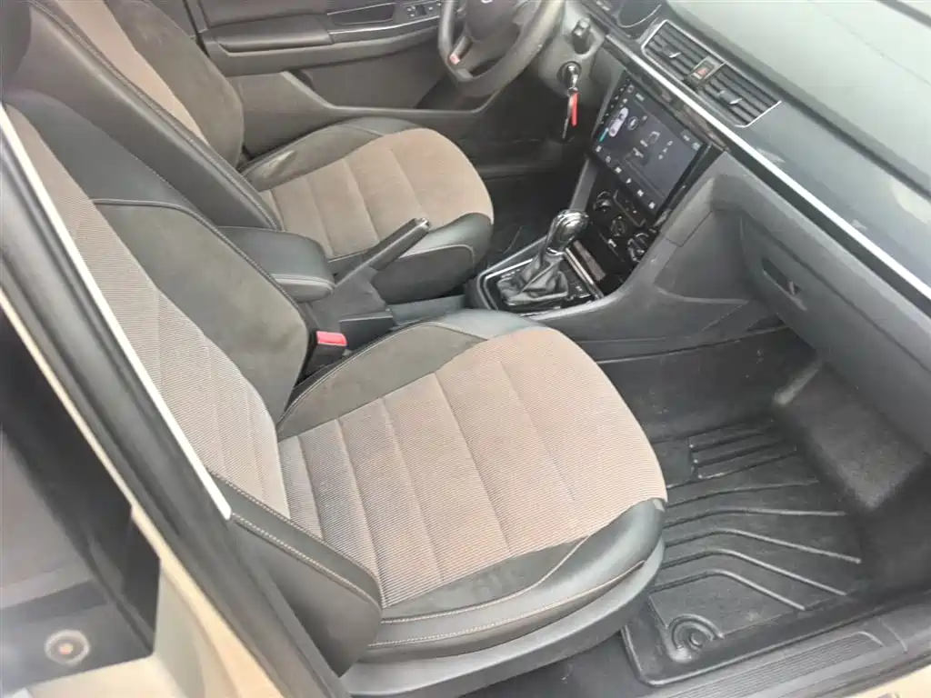Volkswagen C-TREK 2017 1.6L Automatic Comfort фото 25