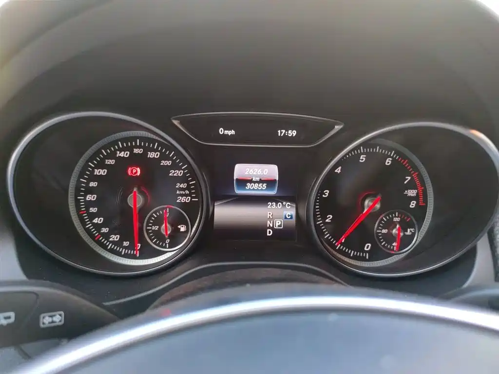 Mercedes-Benz GLA 2019 GLA 200 Dynamic фото 5
