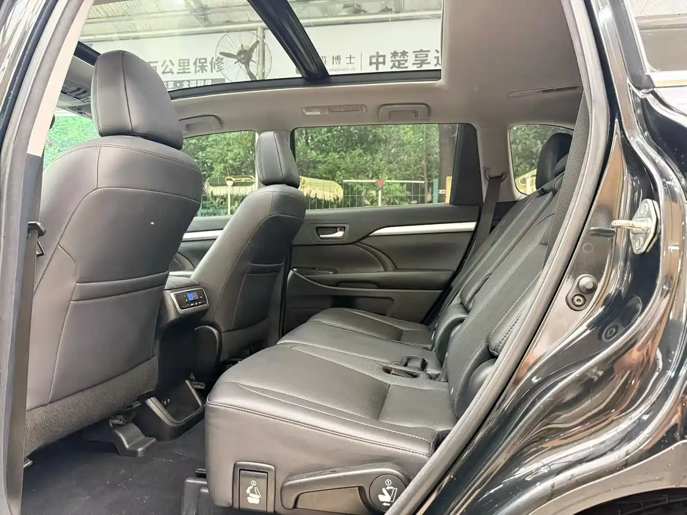 Toyota Highlander 2018 2.0T 4WD Luxury 7-seater (China V) фото 17