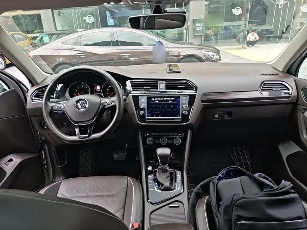 Volkswagen Tiguan L 2017 330TSI Automatic 2WD Flagship Edition фото 10