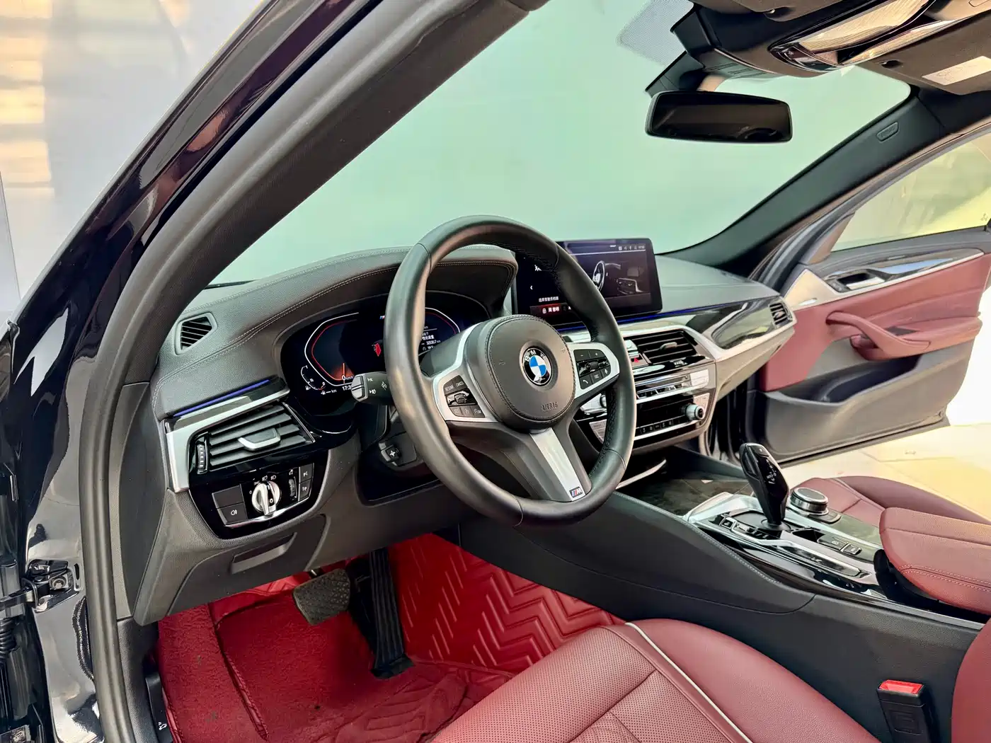 BMW 5 Series 2022 Model Second Facelift 525Li M Sport Package фото 6