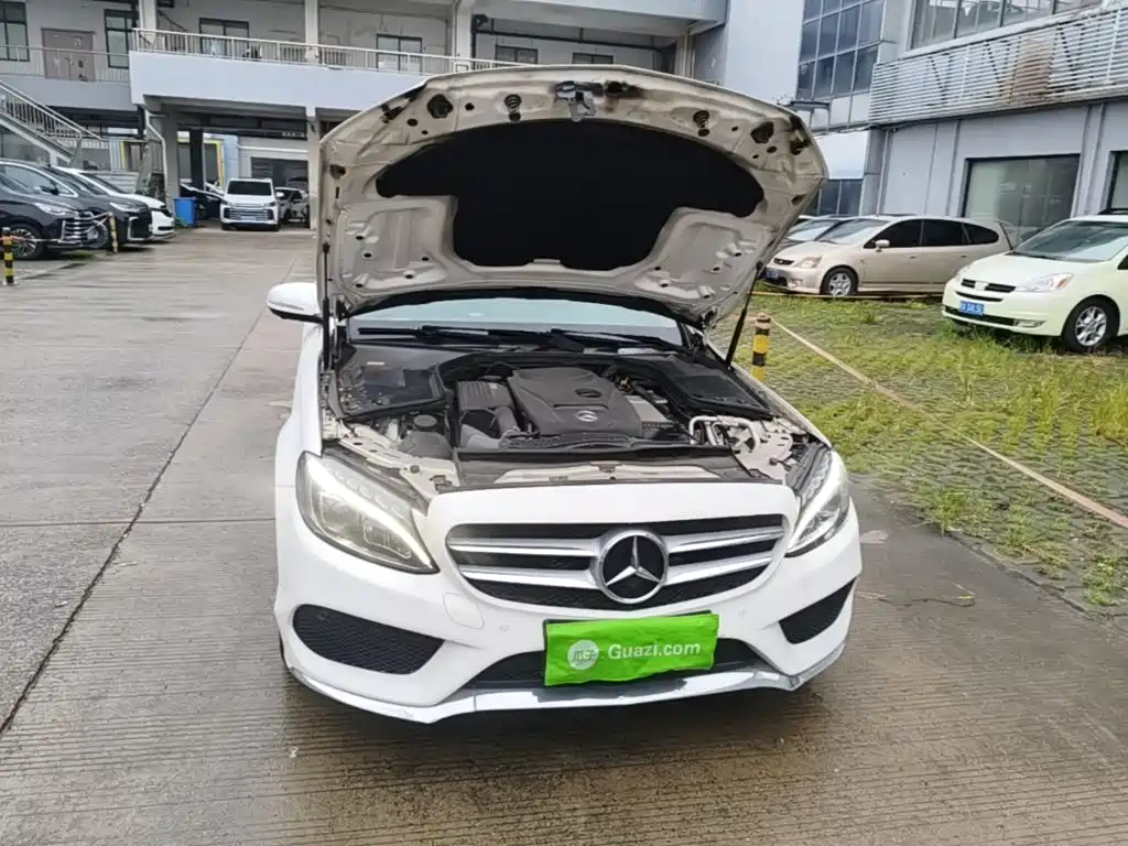 Фото 20 - Mercedes-Benz C-Class