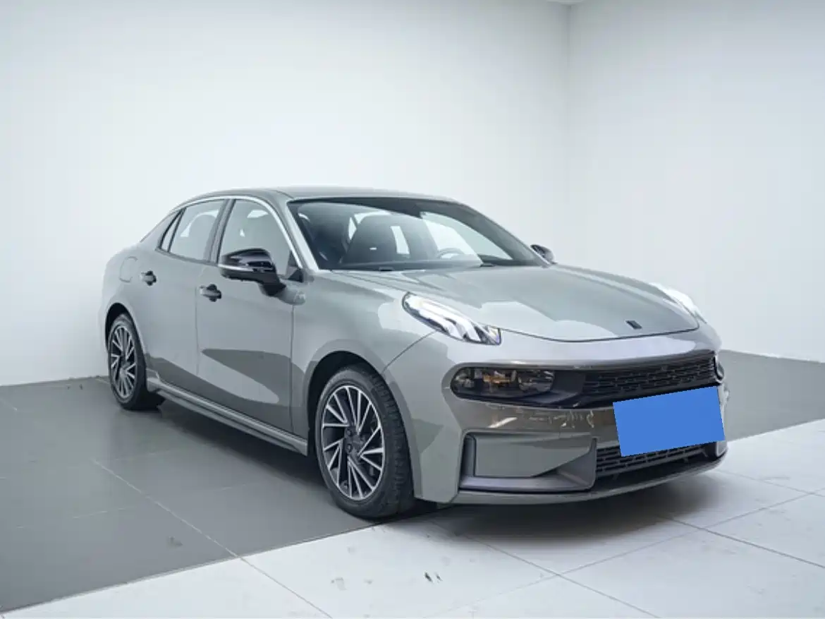 Lynk & Co 03 2021 2.0TD Auto Jin Plus фото 3