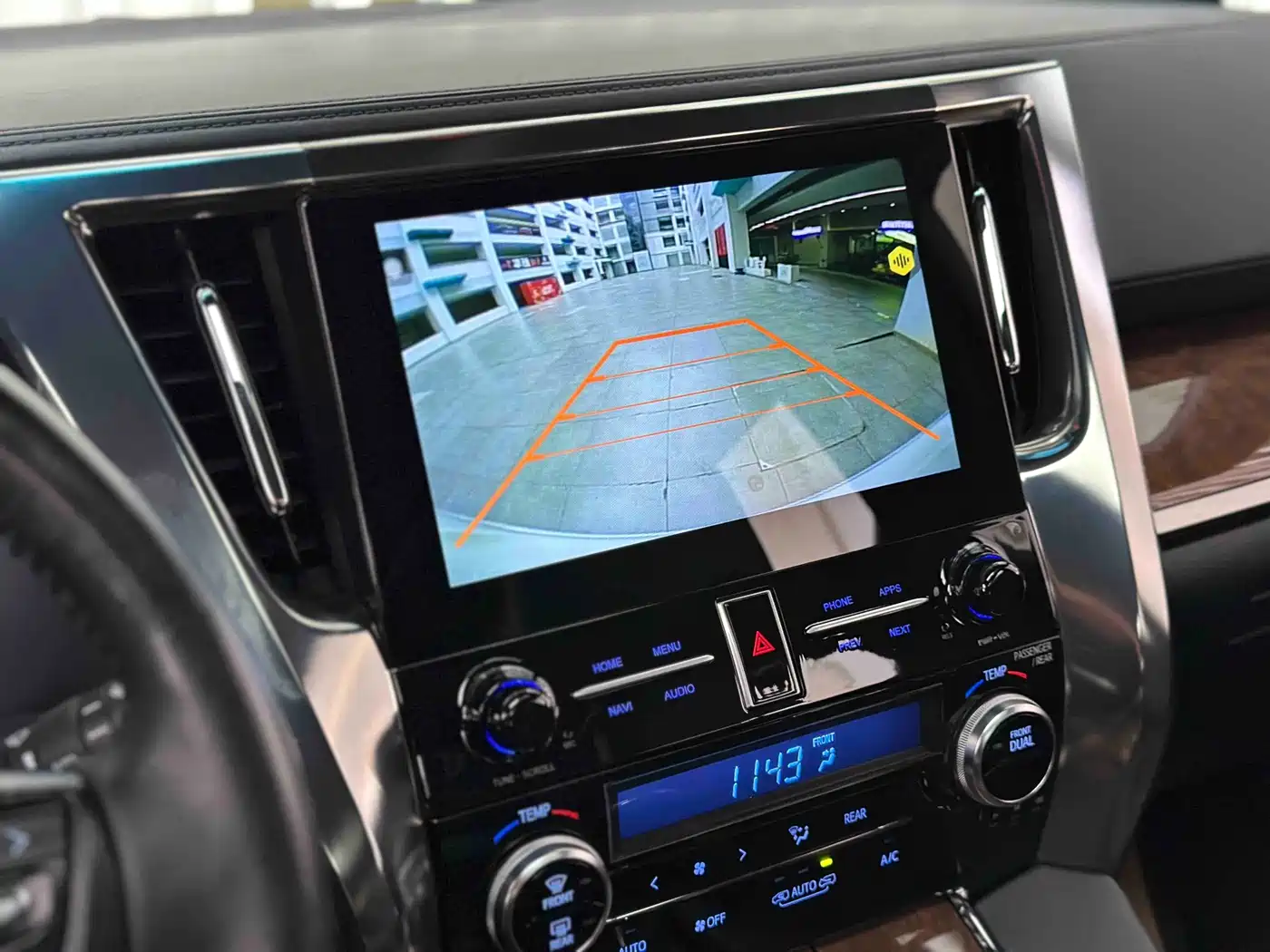 Toyota Alphard 2015 3.5L Premium Edition фото 30