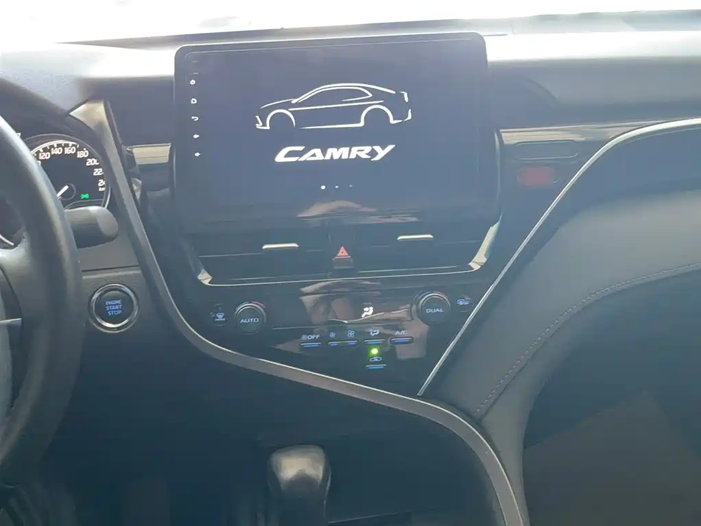 Toyota Camry 2021 2.0G Luxury Edition фото 6