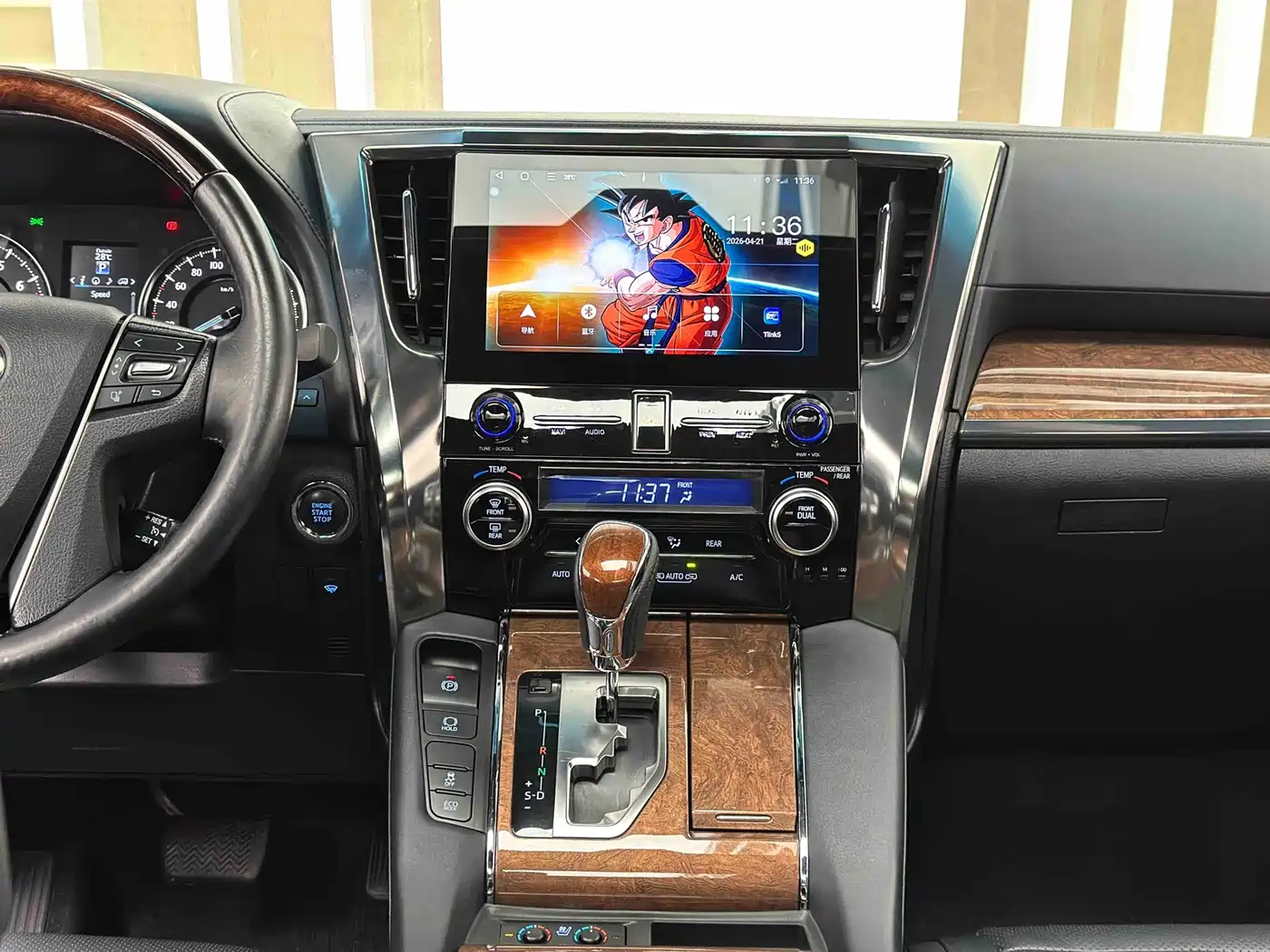 Toyota Alphard 2015 3.5L Premium Edition фото 20