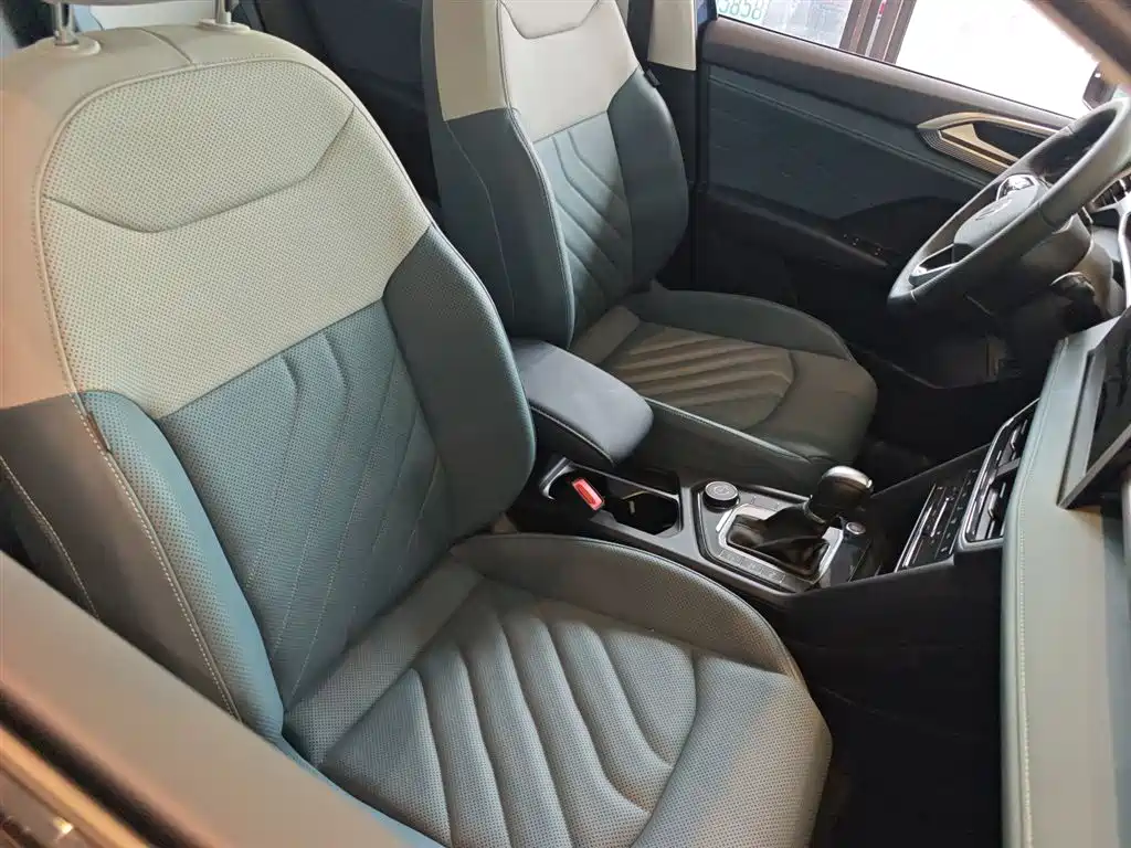 Volkswagen Tharu 2023 330TSI 4WD Moon Premium Edition фото 25