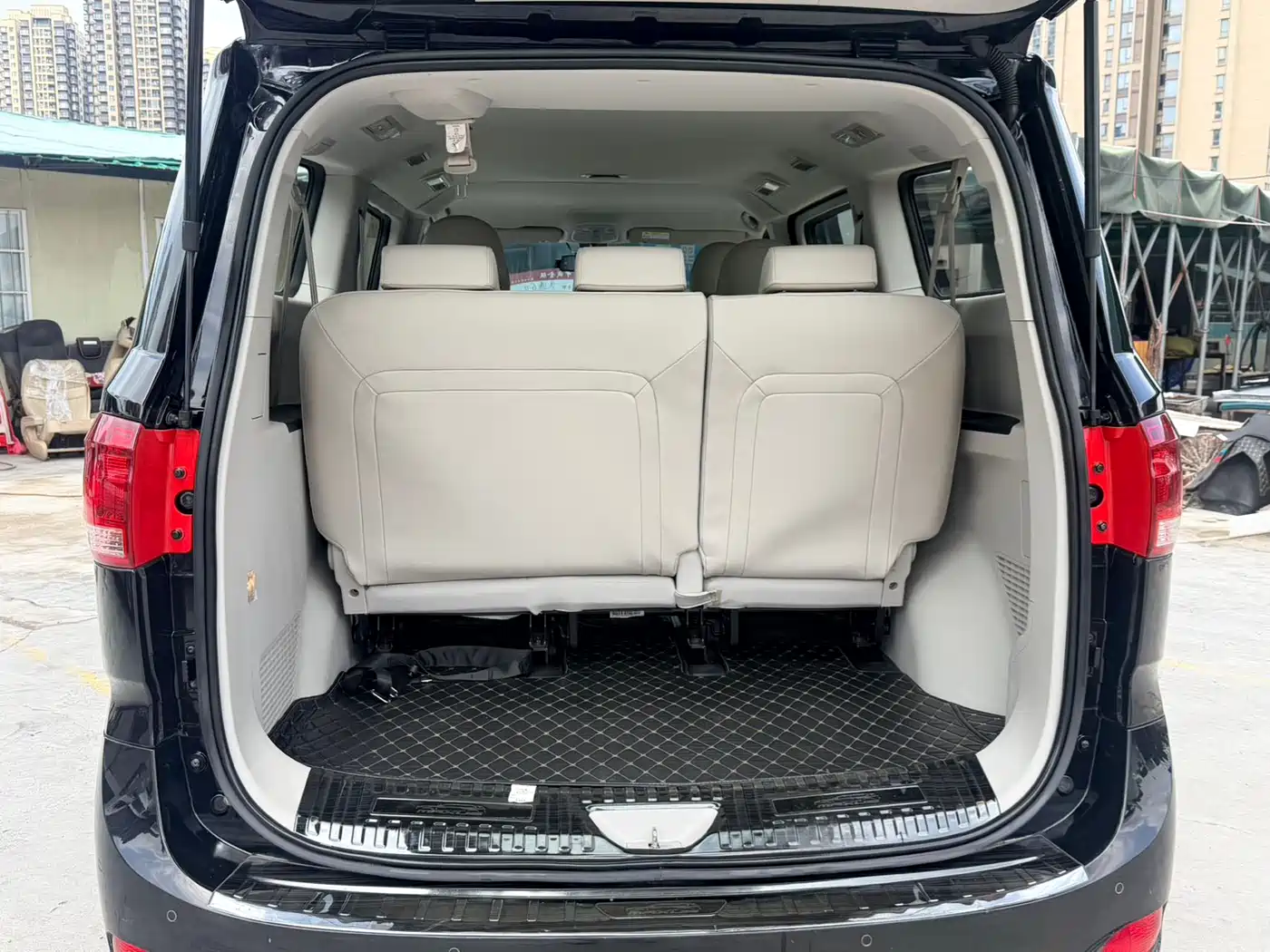 SAIC Maxus Maxus G10 2021 2.0T Automatic Smart Edition Gasoline 7-Seater фото 14