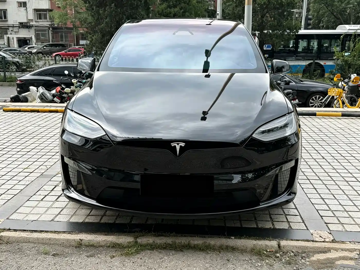 Tesla Model X