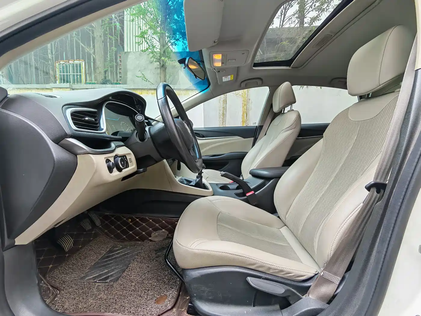Buick Excelle 2017 15N Manual Elite фото 8