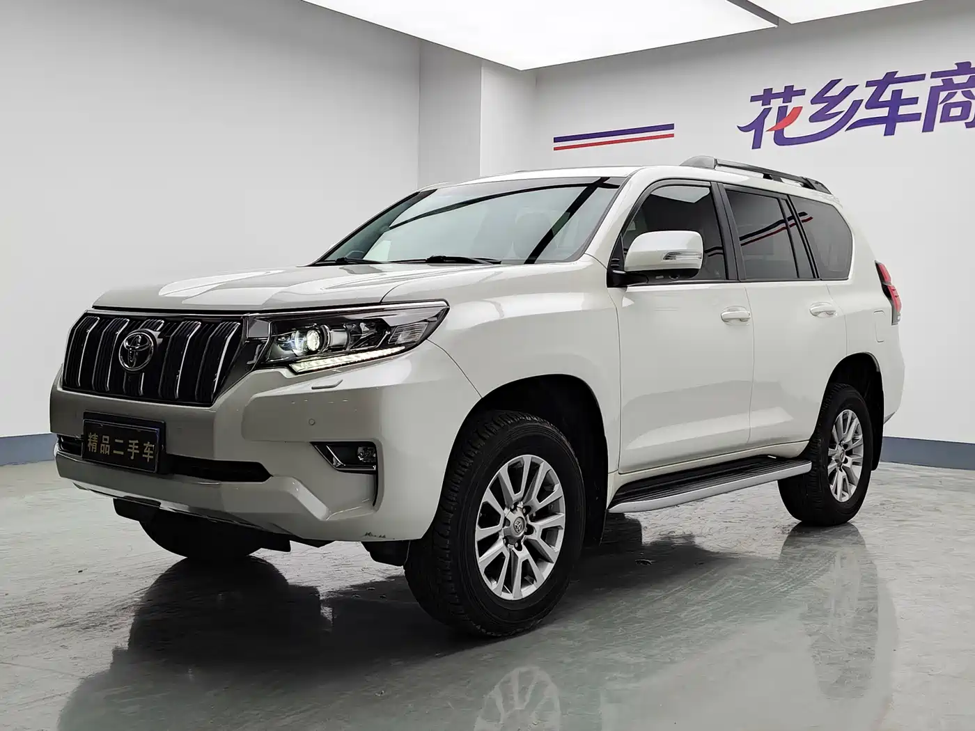 Toyota Prado 2019 2018 3.5L Automatic TX-L Rear-mounted Spare Tire