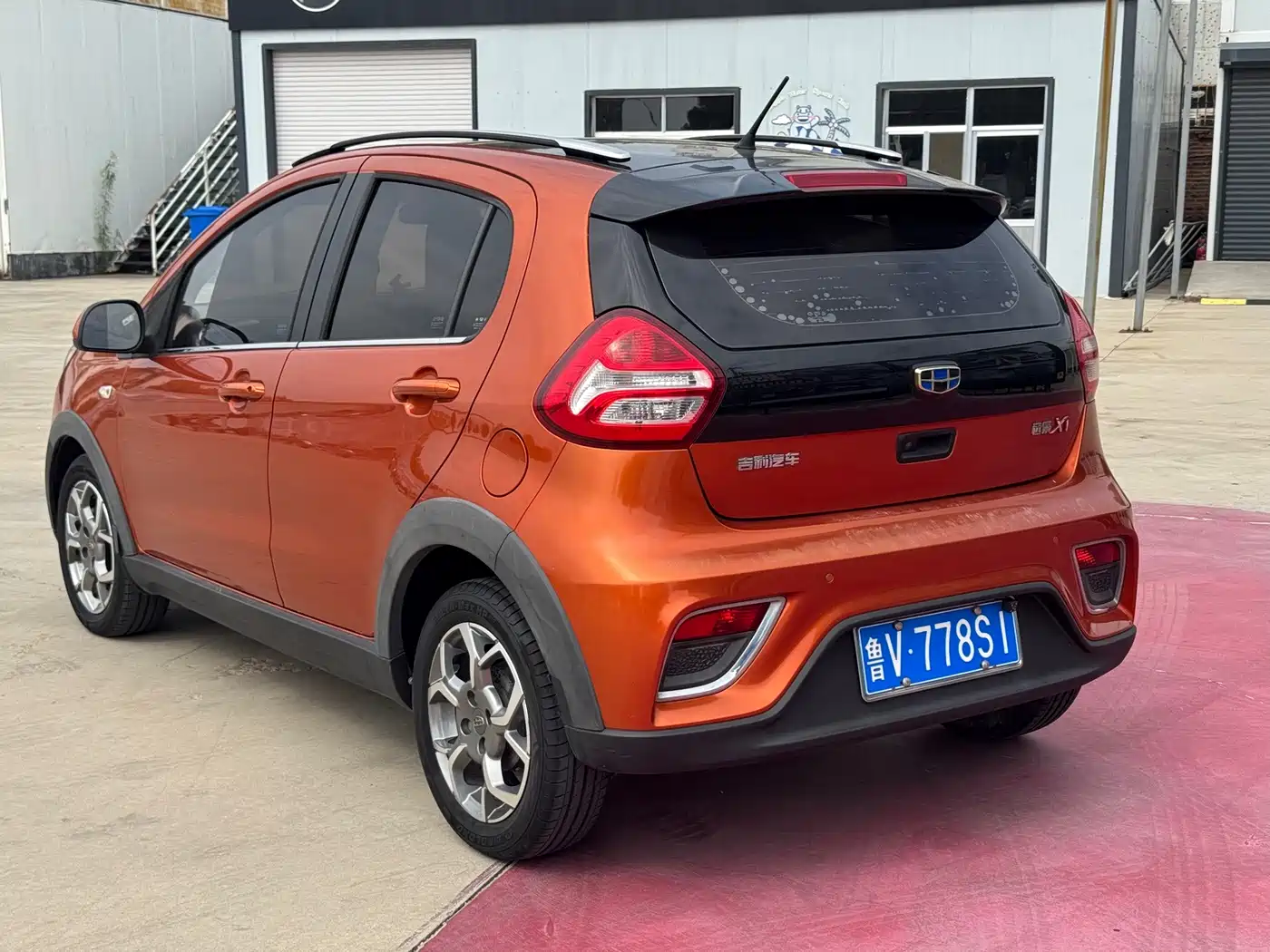 Geely Yuanjing X1 2018 2017 1.3L Auto Fun Edition