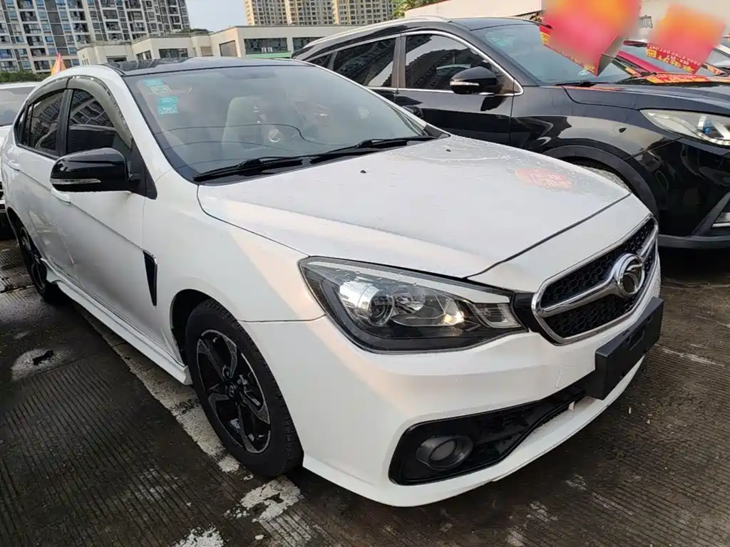 Soueast V5 Lingzhi 2019 2017 1.5L Manual Premium