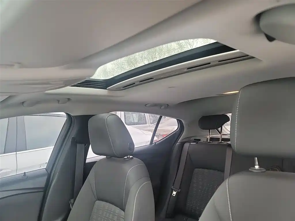 Buick Verano 2018 Hatchback 15S Automatic Progressive фото 18