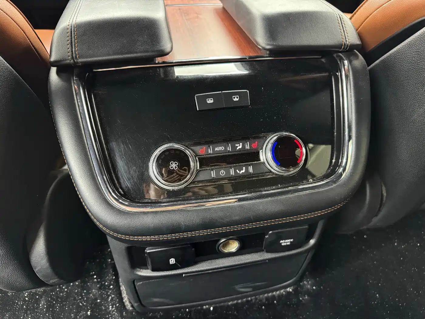 Фото 27 - Lincoln Navigator