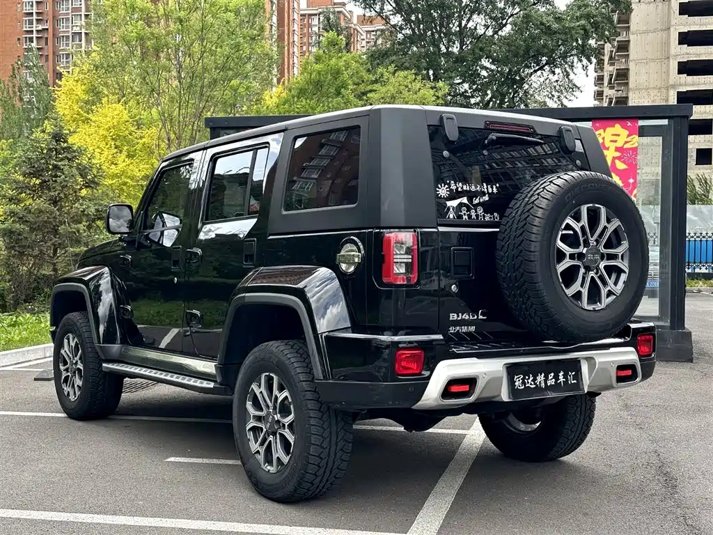BAIC ORV Beijing Offroad BJ40 2023 2.0T Auto 2WD Urban Hunter Knight Edition фото 15