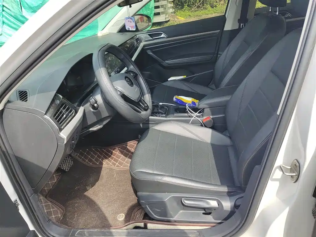 Volkswagen Lavida 2022 1.5L Auto Comfort Edition фото 8
